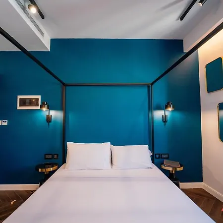 Avalon Boutique * Valletta