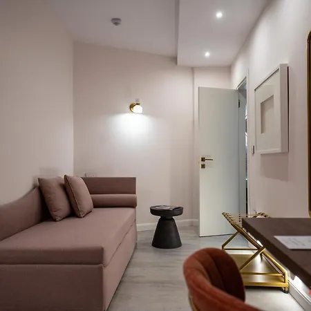 Avalon Boutique 4* فاليتا