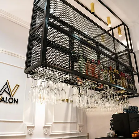 Avalon Boutique * Valletta