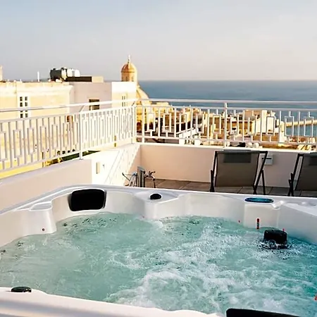 Hotel Avalon Boutique 4*