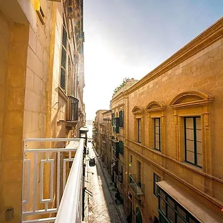 Avalon Boutique 4*