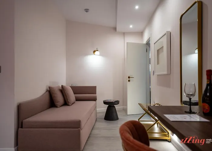 Avalon Boutique * Valletta