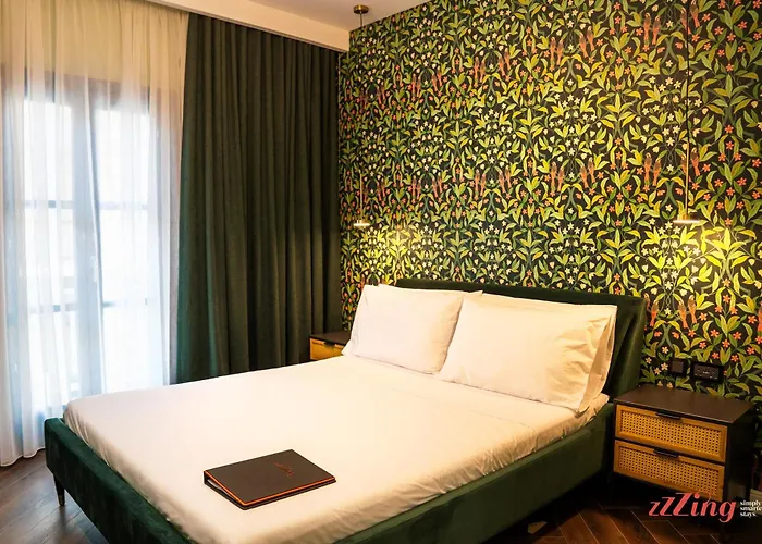 Avalon Boutique Hotel *