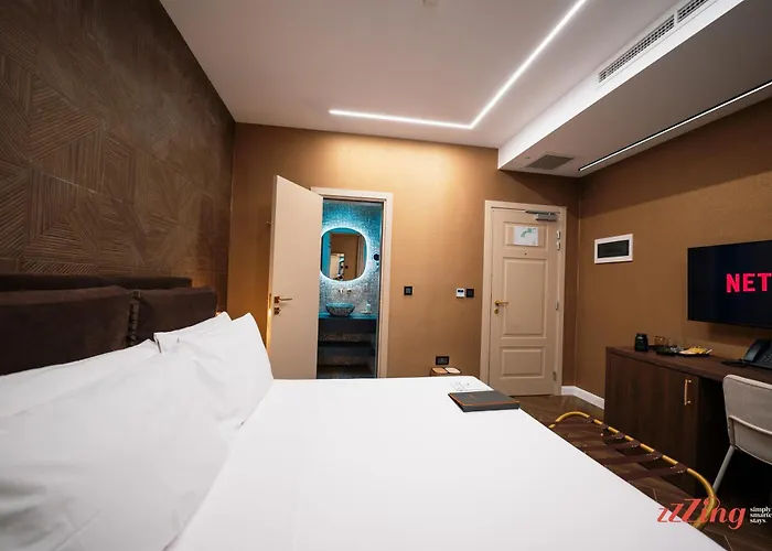 Avalon Boutique * Valletta